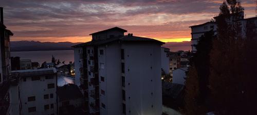 Centro Apartamento | Alba del lago