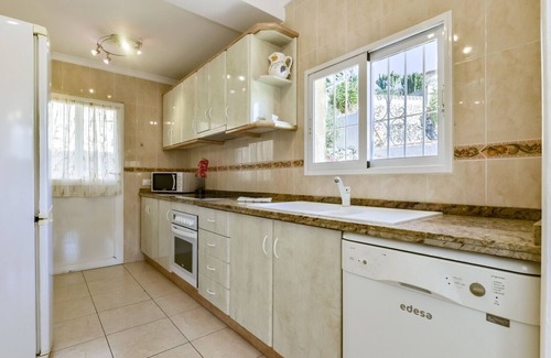 La Canuta Villa | Alquiler de villa en Calpe ALBA, con piscina privada para 6 pax
