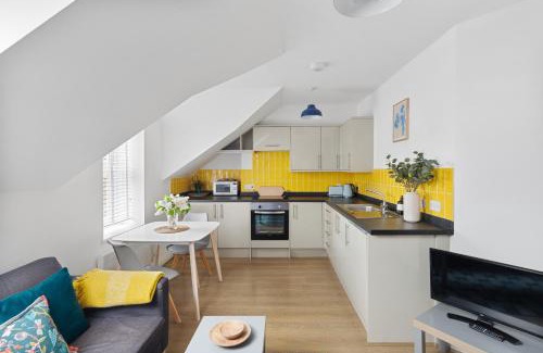 Roath Apartamento | Albany 2 by Black Door Stays