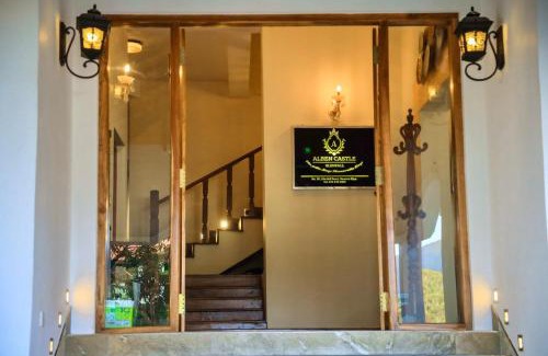 Nuwara Eliya Hotel | Alben Castle Glenfall