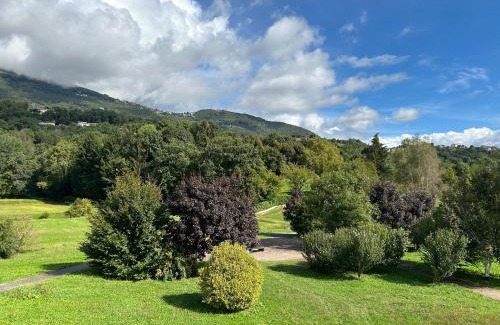 Botta Cama Y Desayuno | ALBENZA GREEN VILLAGE bed and breakfast