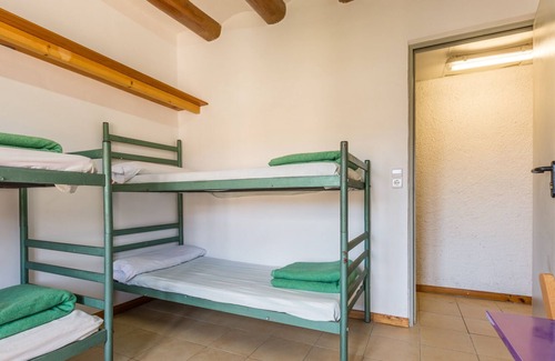 Salas de Pallars Apartamento | Alberg La Solana - 23 - Habitación Cuádruple (3 - 4 Plazas)
