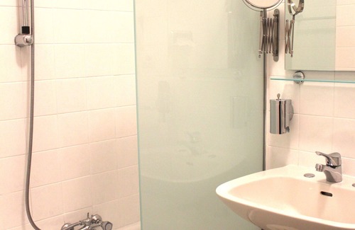 Riva del Garda Hotel | Albergo Varone