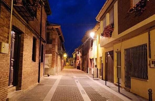 Mansilla de las Mulas Cama Y Desayuno | Albergue La Pinguina
