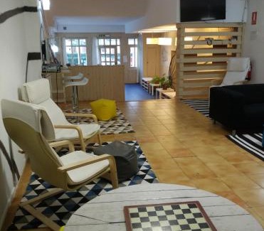 Puente La Reina Hostal | Albergue Puente para peregrinos