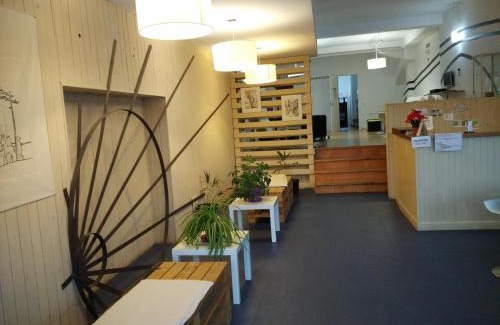 Puente La Reina Hostal | Albergue Puente para peregrinos