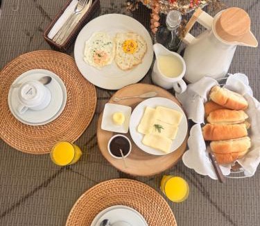 Pozuzo Cama Y Desayuno | Albergue Turístico Gstir
