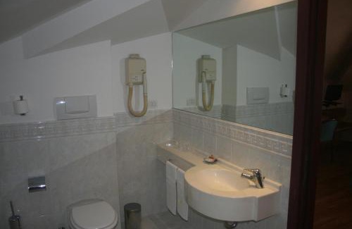 Ponte Seveso Hotel | Albert Hotel