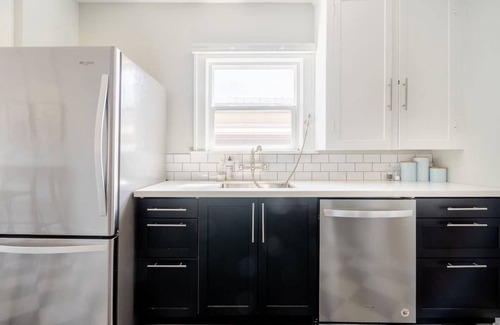 Alberta Arts District Casa | Alberta Arts Haven 4BR 8 Guests Walk to Eats