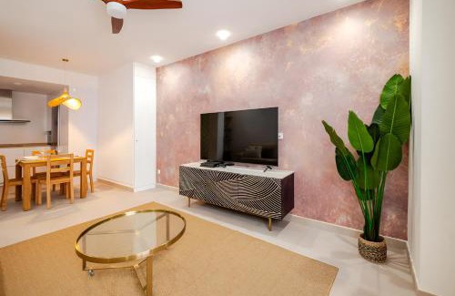San Felipe Neri Apartamento | AlbertHouse - Lujoso Apartamento en el Centro de Málaga