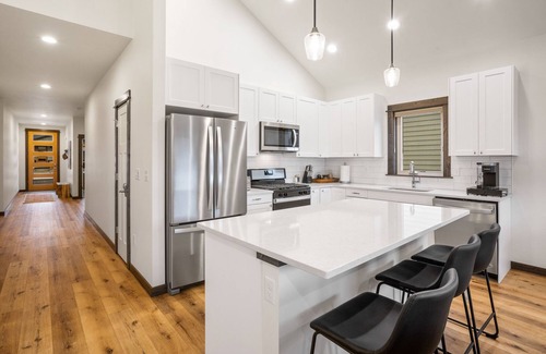Four Corners Casa | Albrey Trail Retreat - New Townhouse Located in Bozeman's Four Corners Area