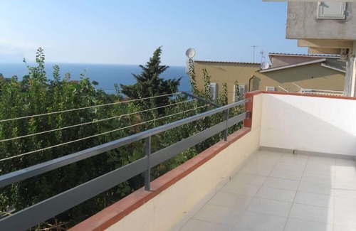 Alcamo Marina Apartamento | Alcamo Marina: villa pareada, con vista panorámica a pocos metros del mar, cena típica siciliana ofrecida por la casa ...
