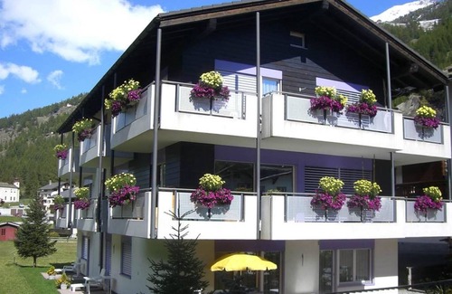 Saas Grund Apartamento | Alcazar by Interhome
