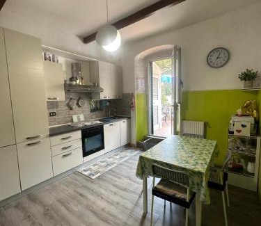 Rivarolo Ligure Apartamento | alchiccodoro