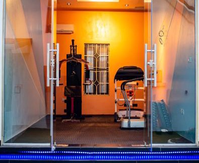 Abuja Apartamento | Alder studio Apt+Gym+Snooker board. Rhodabode Nile