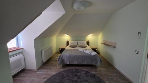 Ramnicu Valcea Apartamento | ALDOLA Inn