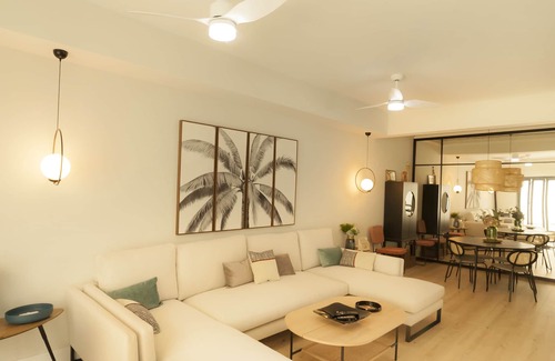Guillena Casa | Renovación total post-covid. Netflix, Piscina, decoración, espacio...