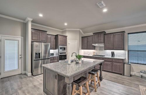 Parker County Casa | Aledo Home Covered Patio and Yard, Near Fort Worth!