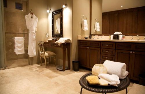 Downtown San Jose del Cabo Complejo | Alegranza Luxury Resort - All Master Suite