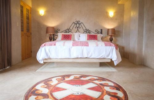 Todos Santos Hotel | Alegria Suites Centro Historico