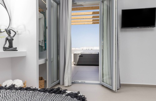 Naxos Town Hotel | Alenor City Hotel