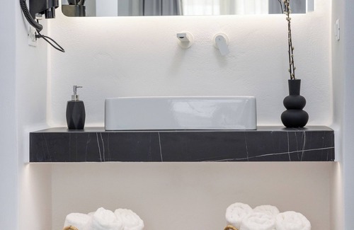 Naxos Town Hotel | Alenor City Hotel
