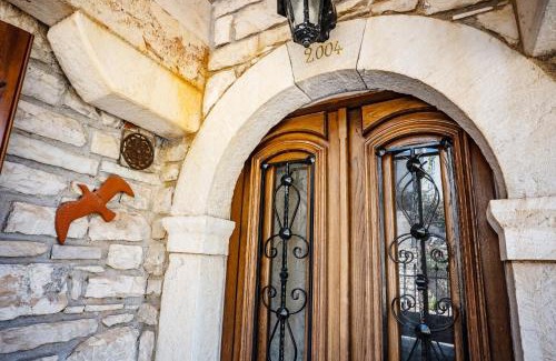 Figaleia Casa | Alexana - Traditional House