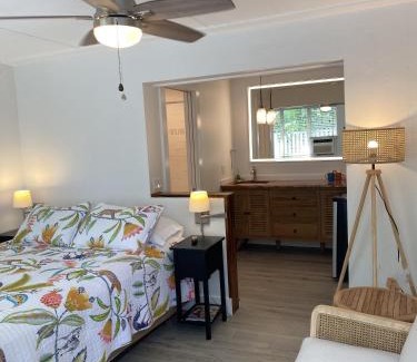 Old Town Casa | Alexander Palms Court - No Hidden Resort Fees!