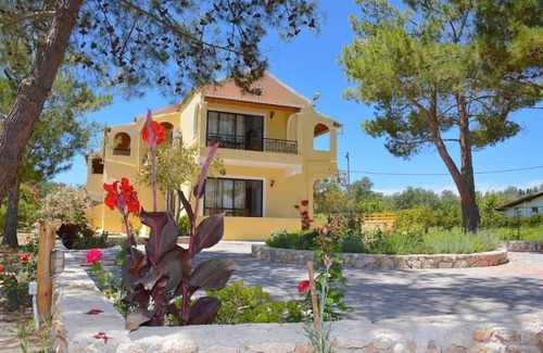 Melikia Apartamento | Alexandra Apartment 13