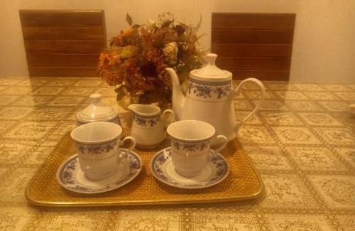 Gampola Cama Y Desayuno | ALEXANDRA HOME for foreign tourists only