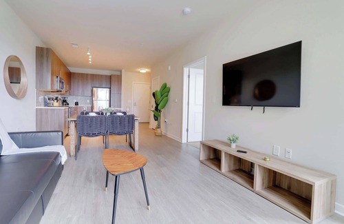 Jefferson Manor Apartamento | Alexandria Apt: Pool, Gym, Near DC