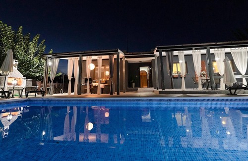 Nata Villa | Alexs Villa, Nata - 3 camas, 2 baños, piscina privada. Wi-Fi, Barbacoa, Restaurado