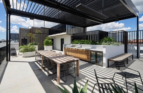 Fortitude Valley Apartamento | Alfred & Turner Apartments, Luxury 2 Bedroom Condos in the heart of the Valley