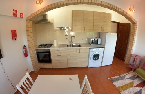 Sao Bras de Alportel Apartamento | Algarve, renovated T1 apartment w/ balcony, S. Brás de Alportel
