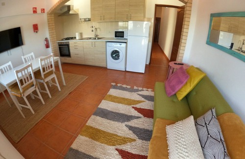Sao Bras de Alportel Apartamento | Algarve, renovated T1 apartment w/ balcony, S. Brás de Alportel
