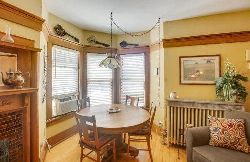 Algoma Casa | Algoma Victorian - Steps to Lake Michigan!