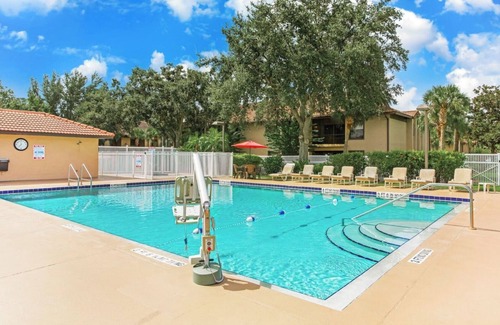 Solivita Condominio | Alhambra at Poinciana 1BR Suite Saturday Check-In
