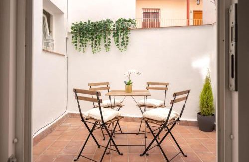 Santa Catalina Apartamento | Alhondiga Central Suite By Valcambre