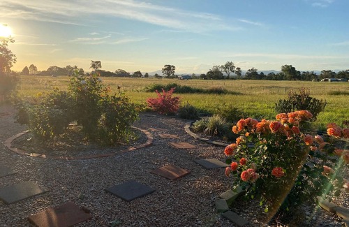 Briagolong Casa | Ali's Place - Art and Views Gippsland