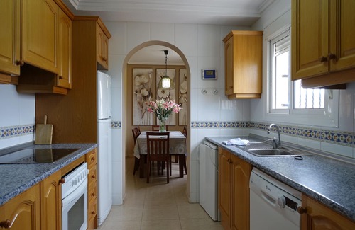 Monforte del Cid Villa | Área de Alicante, villa privada, piscina privada y aire acondicionado y wifi