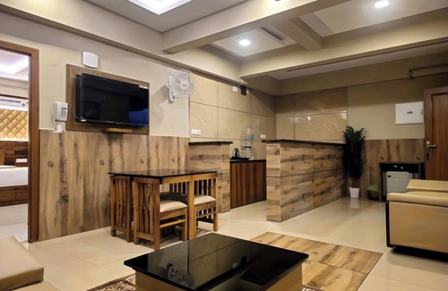 Sulthan Bathery Hotel | Alicos Residency