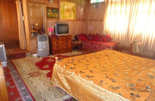 Dal Lake Alquiler De Eote | Alif Laila Group of Houseboats