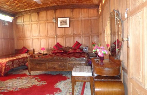 Dal Lake Alquiler De Eote | Alif Laila Group of Houseboats