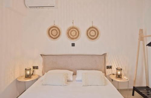 Athens Apartamento | Aliki Spacious, Fully Reno 2BA Apartment