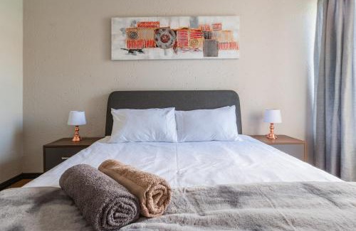 Greater Johannesburg Metropolitan Area Apartamento | Alimama Spaces: Manson's Bedford Haven