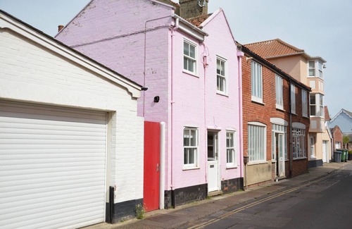 Aldeburgh Cabaña | ALINKA, ALDEBURGH, pet friendly in Aldeburgh