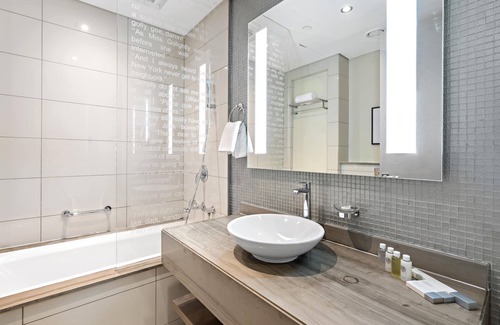 Business Bay Apartamento | ALiving Luxury 2BR at Damac paramount Tower Business Bay