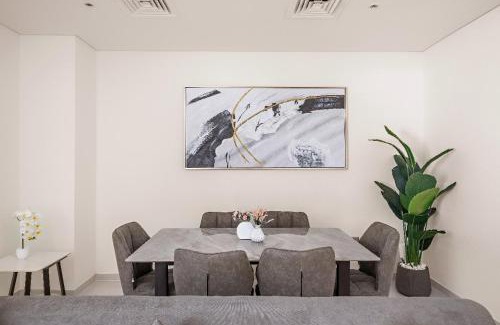 Dubai Villa | Aliving Luxury 3BR Villa With Maid Room Damac Hills 2