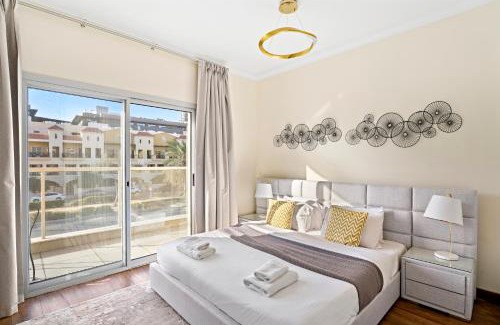 Jumeirah Village Circle Villa | ALiving Luxury3BR Villa District 15 JVC- V3