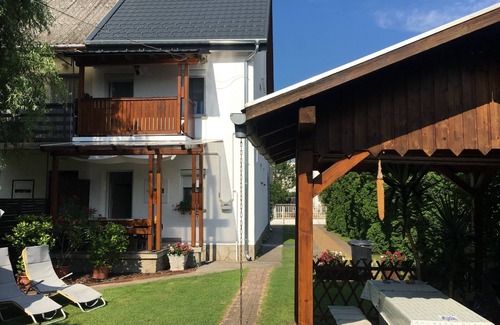 Balatonboglar Apartamento | Alkotmány Apartment in Strandnähe